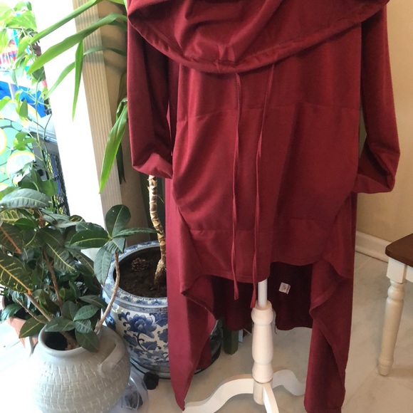 Drawstring hoodie high low hem. - Picture 7 of 11